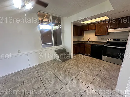 4606 W Maple St #308 Photo 1