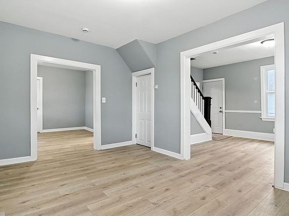 2nd image of 1803 Casadel Ave