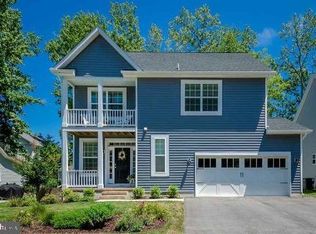 5982 4th St, Deale, MD 20751