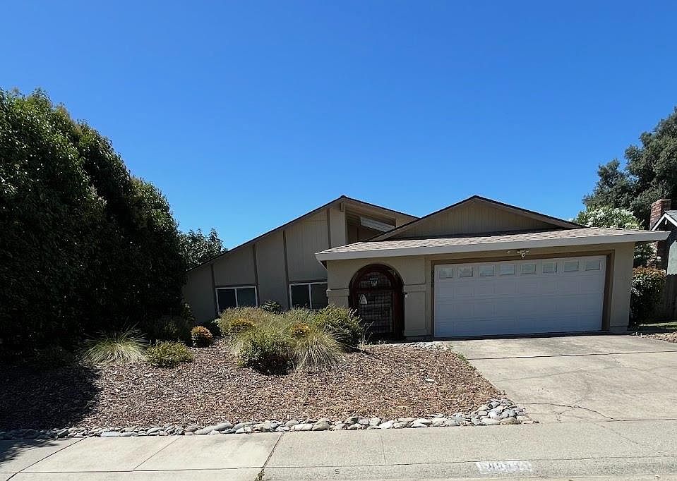 1st image of 8936 Autumnwood Dr