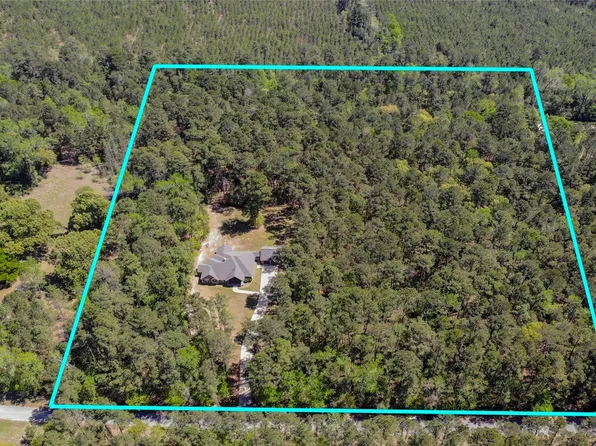 174 Ravenwood St, Huntsville, TX 77320