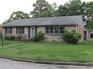 901 Jamestown Rd, Colonial Heights, VA 23834