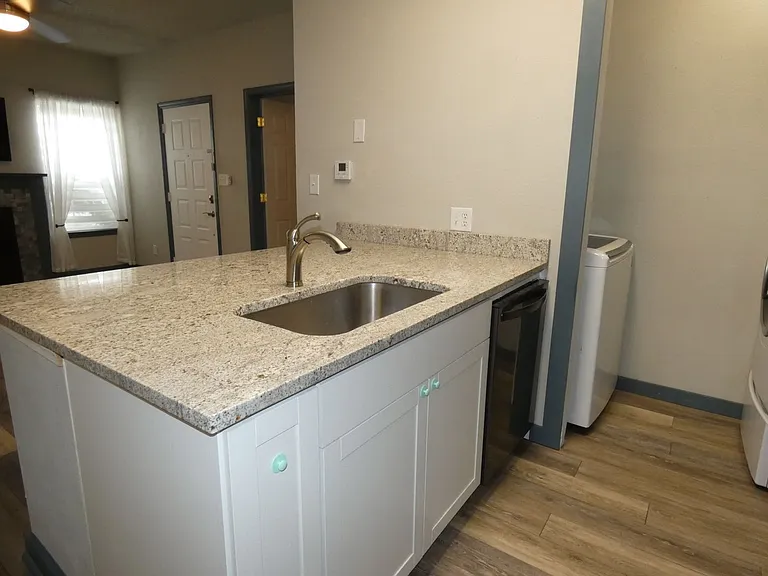 501 E Burgess Rd #D4 — Photo 10