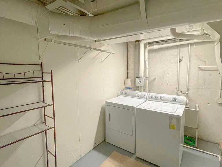 550 Marsh Ave — Photo 15