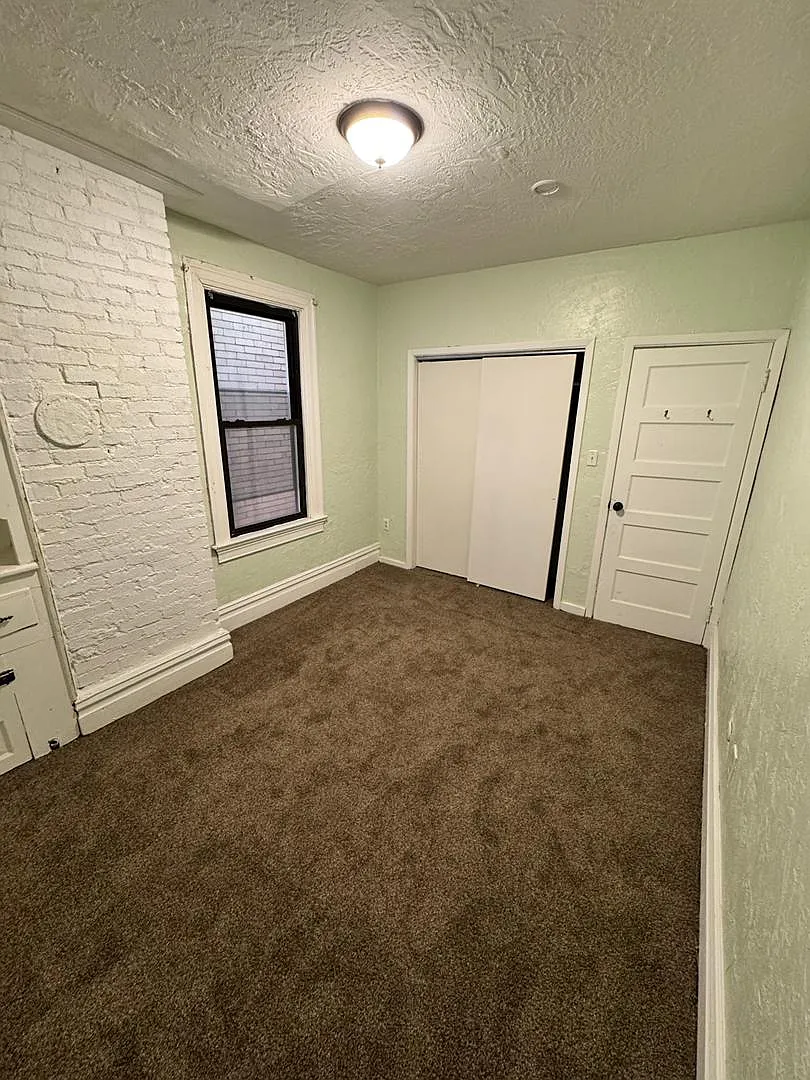 2 bed, 969 sqft, $1,500 — Photo 4
