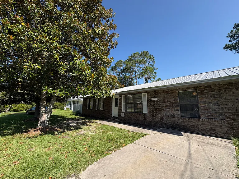 1799 SW Leslie Gln — Photo 2