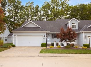 30690 Iris Ct #25A, North Olmsted, OH