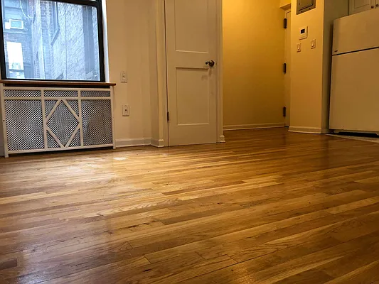 Rented by One New York Realty Inc | media 10