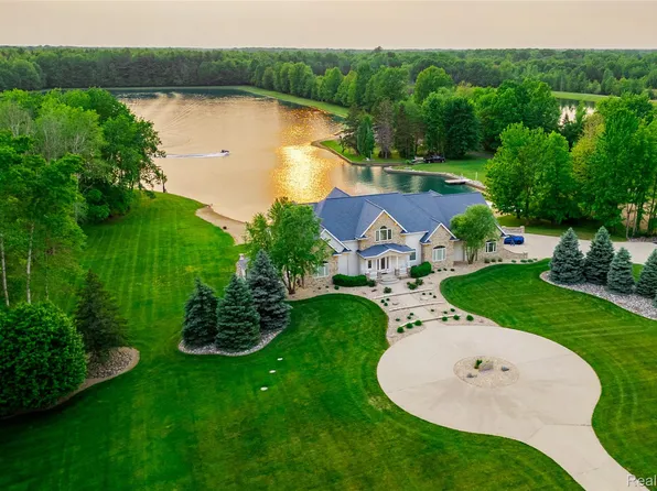 6312 S Graham Rd, Saint Charles, MI 48655