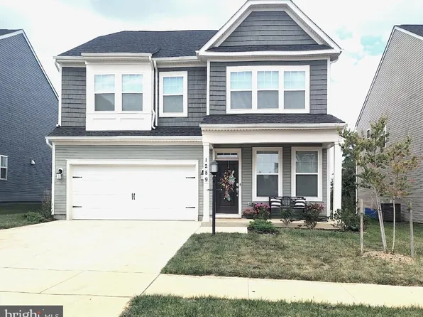 1289 Red Clover Ln, Ranson, WV 25438