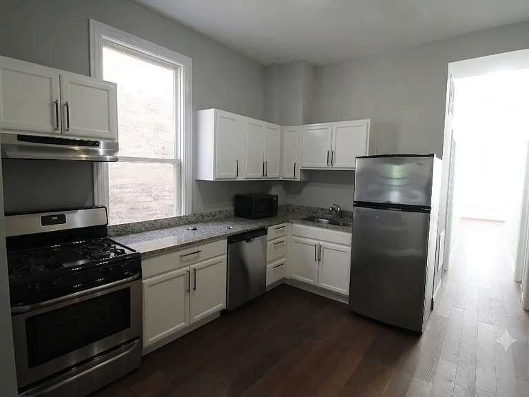 1317 N Campbell Ave #1 — Photo 3