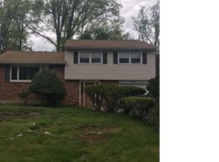 11 Greenridge Way, Spring Valley, NY 10977