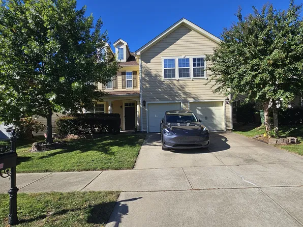 107 Deer Isle Ct, Cary, NC 27519