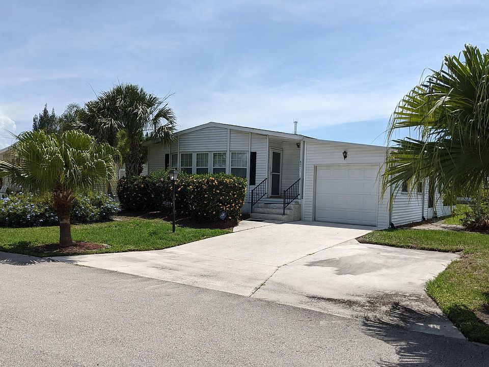 1st image of 8215 Cinnamon Ln