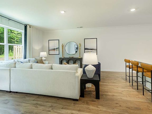 5th image of 3562 Matthew Ct