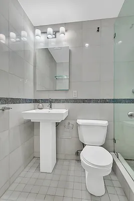 Sold by Compass | media 21