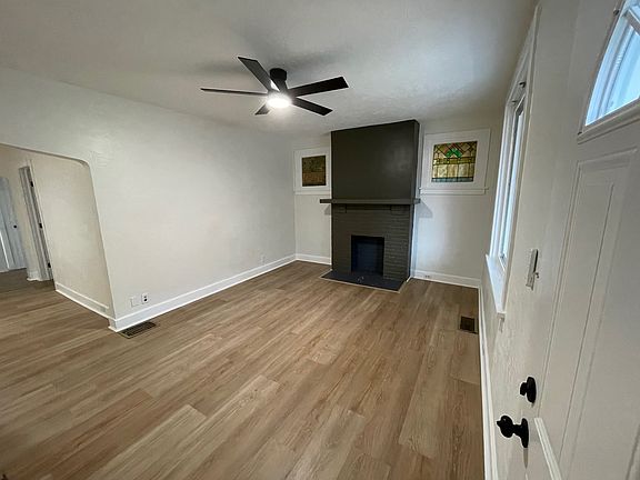 2nd image of 1110 Chelton Ave APT 1