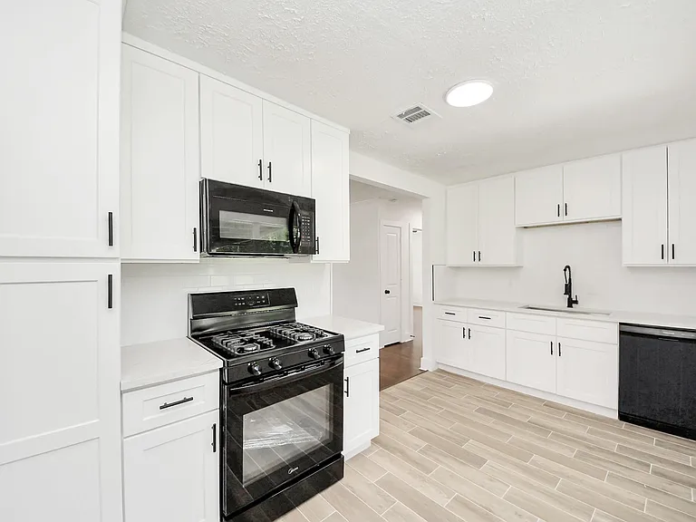 3714 Florinda St — Photo 14