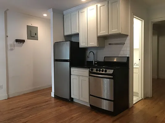Rented by Astoria Realty | media 13