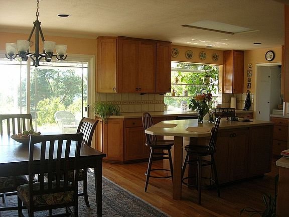 Kitchen & Dining Ropm 
