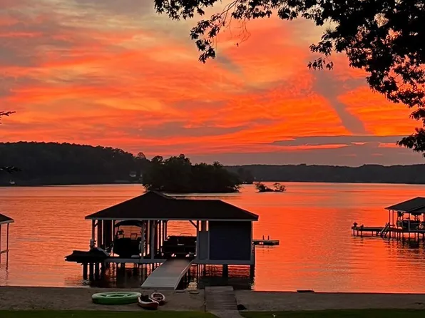 103 N Birds Nest Ln, Littleton, NC 27850