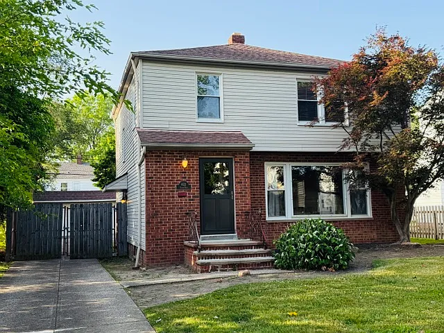 4021 Silsby Rd — Photo 2