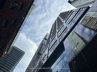 35 Mercer St #2212, Toronto, ON M5V 0V1