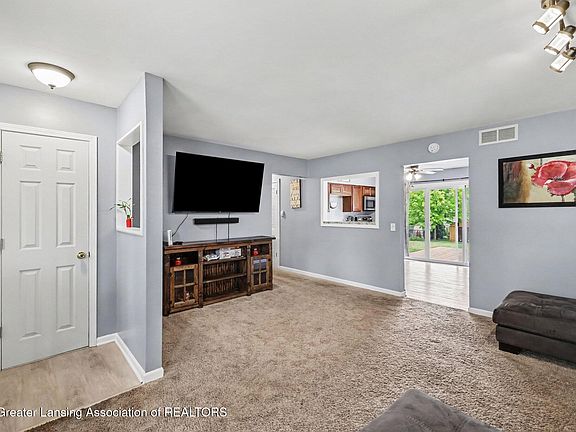 3rd image of 4129 Arlene Dr