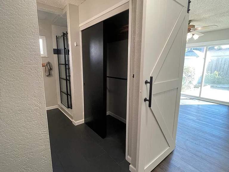 1140 Lake Home Dr — Photo 12