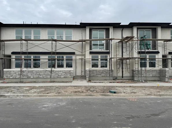 745 S Harrison Dr W #37, Springville, UT 84663