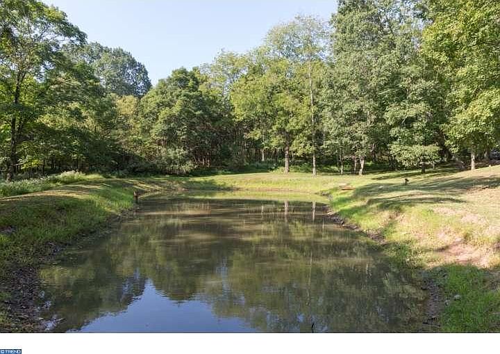 2nd image of 274 Municipal Rd