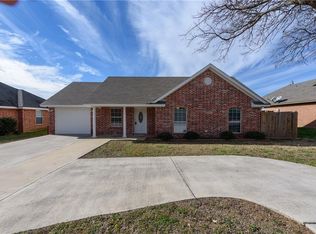 1903 13th St, Bridgeport, TX 76426