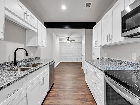 4th image of 86 S Forest Ave #B