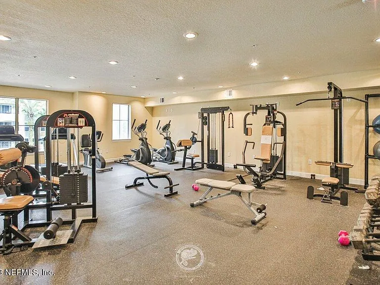8539 Gate Pkwy W #1724 — Photo 27