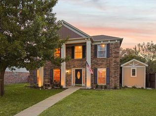 1342 Old Barn Ln, Lewisville, TX 75067