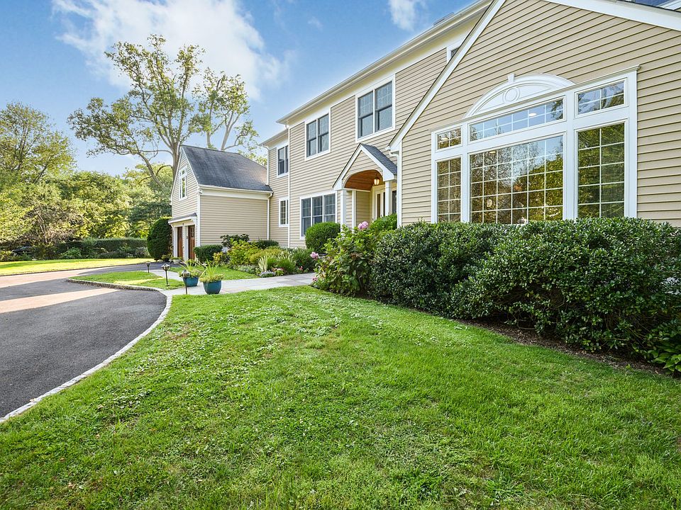 1st image of 723 Seney Ave