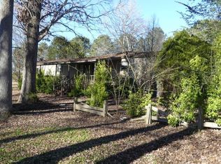 97 Rich Ln, Guntersville, AL 35976