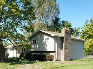 4220 Nordic Rd, Grand Island, NE 68803