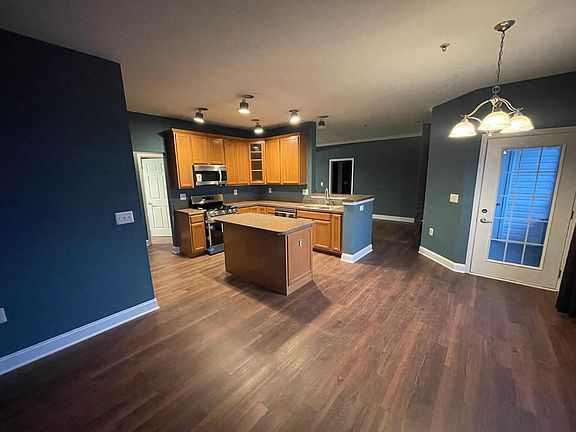 2nd image of 4806 Mantlewood Way