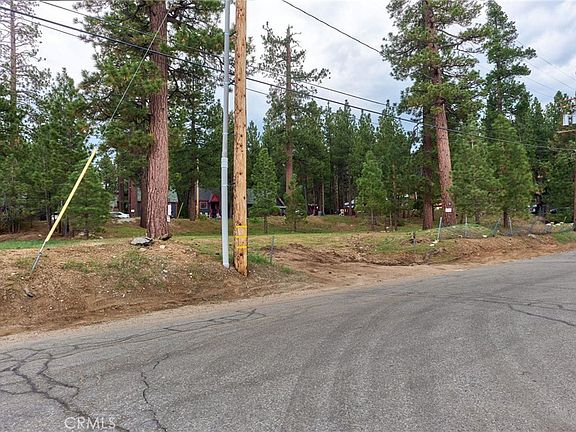 2nd image of 545 Wren Dr
