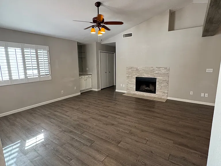 1107 W Piute Ave — Photo 6