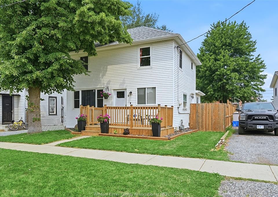 1st image of 8 Saint Clair St