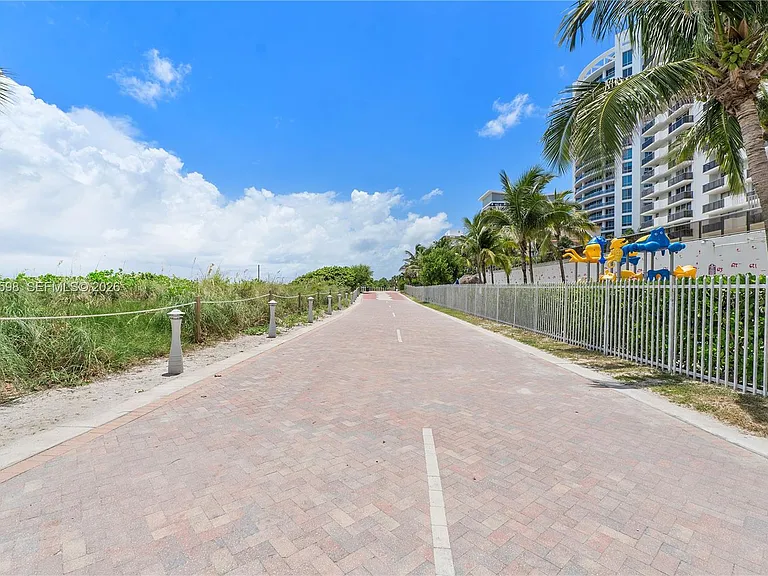 6039 Collins Ave #934 — Photo 1