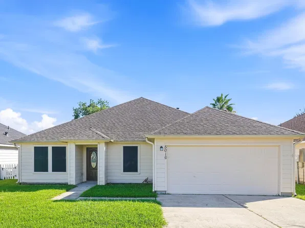 5016 Asia Ln, Dickinson, TX 77539
