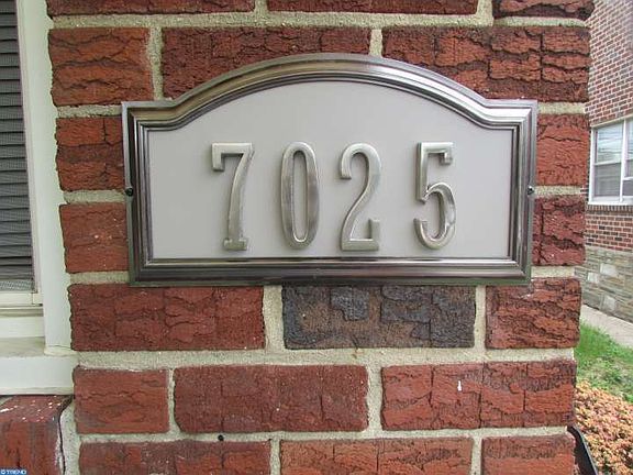 2nd image of 7025 Oxford Ave