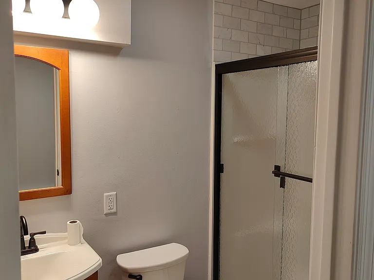 3434 Walworth Ave — Photo 7