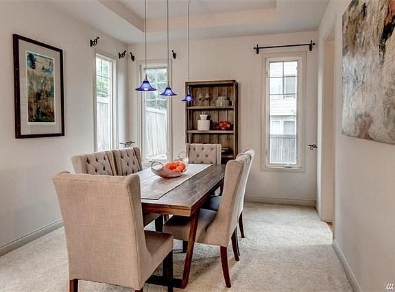 4th image of 22555 SE 14th Pl