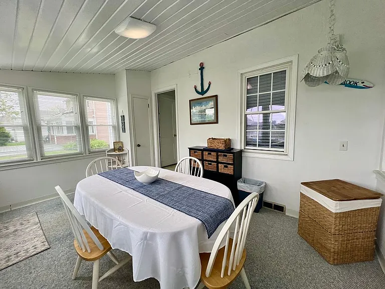 38 Seabreeze Rd — Photo 6
