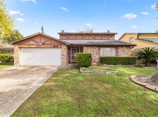 8618 Apothecary Ln, Houston, TX 77064