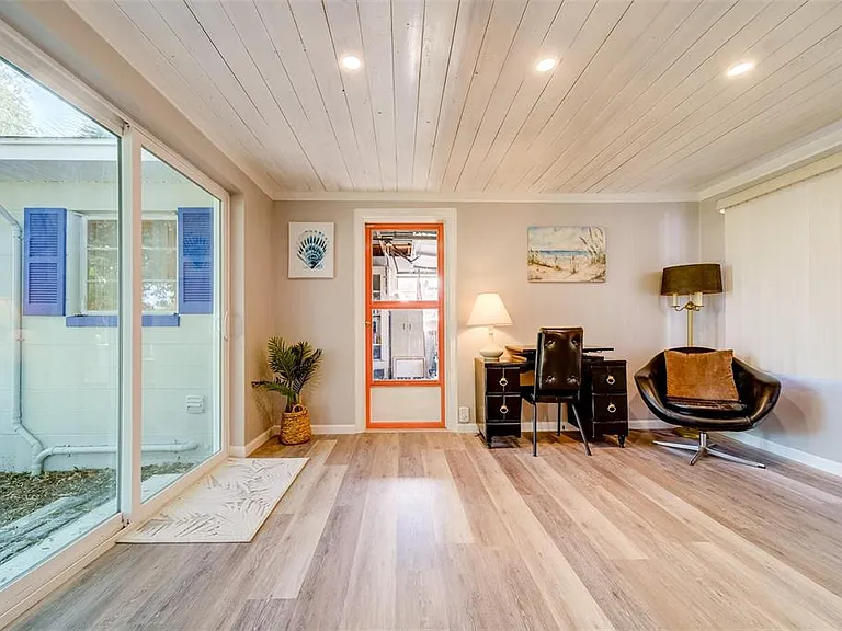 10802 Mohawk Rd — Photo 13
